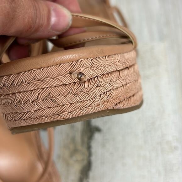 Marc Fisher Womens 8.5 tan leather buckle platform sandal new strappy espadrille - Picture 5 of 12